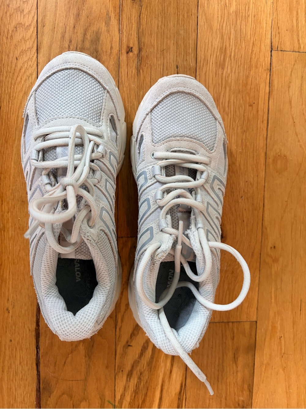 Salomon Women's White Gray Bone color Sneakers, Sz 7.5/8 (like new)
